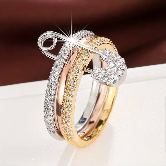 🆕 Cubic Zirconia Gold Silver & Rose Gold Tone Safety Pin Multi Layer Ring - Picture 1 of 7